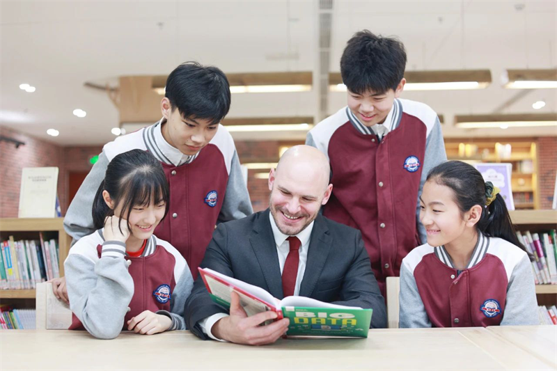 新華公學丨“雙減”政策下，家長該如何規劃孩子未來？